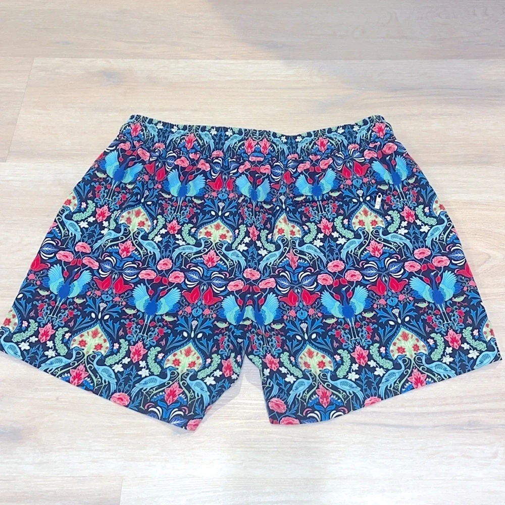 PANGEA Men’s boardshorts swim trunks XL Pelican tropical Hawaiian floral art